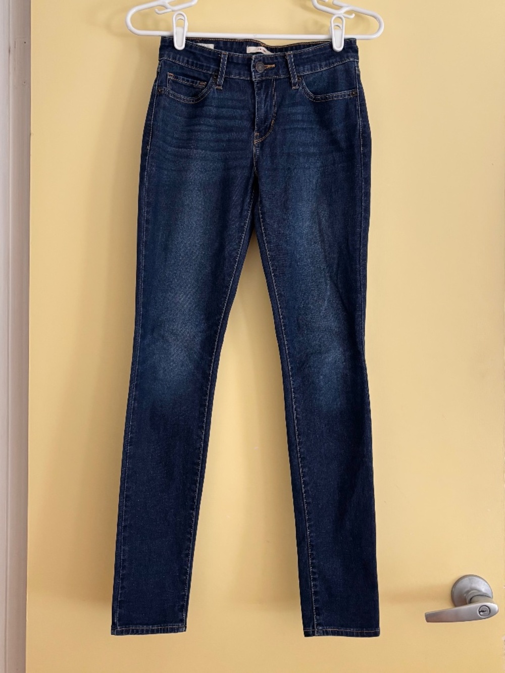 Levi Red Tab 711 Skinny Jeans Size 25